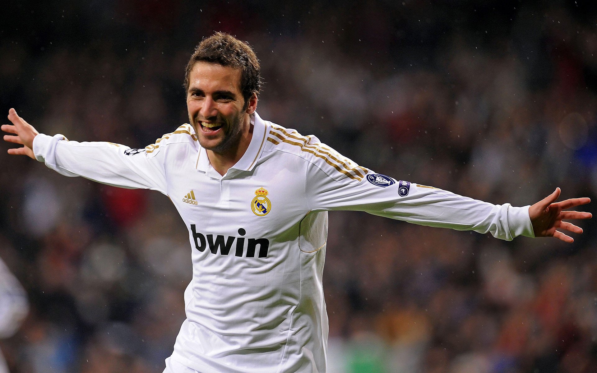 今年欧冠史诗级比赛回顾：哪些瞬间永载史册？，今年欧冠什么赛制